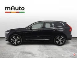 Czarny Używany 2022 Volvo XC60 Plus SUV | 175 900 zł (Dość drogi)