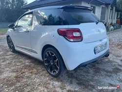 Biały Używany 2010 Citroën DS3 | 18 000 zł (Dość drogi)
