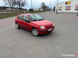Czerwony Używany 1998 Renault Clio II Hatchback | 6000 zł (Drogi)