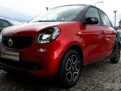 Wiśniowy metalik Używany 2015 Smart ForFour | 51 900 zł