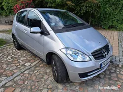 Srebrny Używany 2011 Mercedes A160 Hatchback | 16 400 zł (Uczciwa cena)
