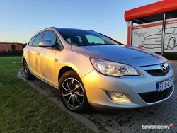Srebrny Używany 2010 Opel Astra Kombi | 17 800 zł (Uczciwa cena)