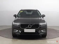 Szary Używany 2018 Volvo XC60 SUV | 124 999 zł (Drogi)