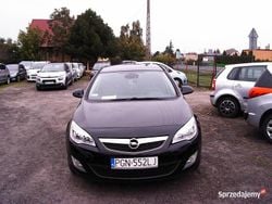 Czarny Używany 2011 Opel Astra Hatchback | 17 900 zł (Drogi)