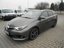 Szary Używany 2017 Toyota Auris Hybrid Kombi | 64 500 zł (Dość drogi)