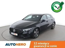 Czarny (metalik) Używany 2021 Mercedes A180 Hatchback | 89 200 zł