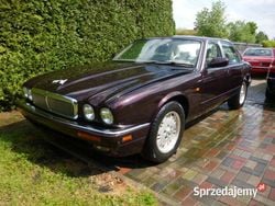 Bordowy Używany 1995 Jaguar XJ Sovereign Sedan/Limuzyna | 6000 zł