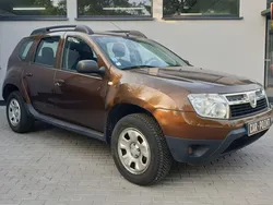 Brązowy (metalik) Używany 2010 Dacia Duster SUV | 9900 zł