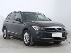 Szary Używany 2022 VW Tiguan SUV | 102 999 zł (Uczciwa cena)