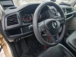 Beżowy Używany 2018 VW Caravelle Minivan | 82 100 zł (Uczciwa cena)