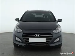 Szary Używany 2016 Hyundai i30 Kombi | 22 499 zł