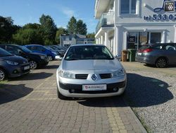 Srebrny Używany 2005 Renault Mégane Cabriolet Kabriolet | 8900 zł