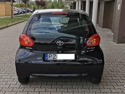 Czarny Używany 2007 Toyota Aygo Hatchback | 7400 zł (Dość drogi)
