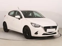 Biały Używany 2016 Mazda 2 Hatchback | 28 999 zł (Dobra cena)