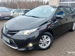 Czarny Używany 2011 Toyota Auris Hybrid Kombi | 42 900 zł (Drogi)