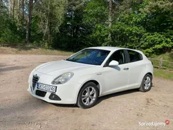 Biały Używany 2011 Alfa Romeo Giulietta Hatchback | 18 900 zł (Uczciwa cena)