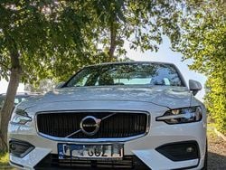 Biały Używany 2021 Volvo S60 Sedan/Limuzyna | 90 000 zł (Uczciwa cena)