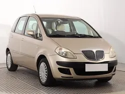 Beżowy Używany 2007 Lancia Musa Minivan | 5499 zł