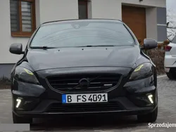 Czarny Używany 2014 Volvo V40 R-Design Kombi | 36 900 zł (Uczciwa cena)