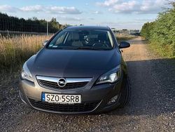 Szary Używany 2011 Opel Astra Kombi | 27 500 zł (Dość drogi)
