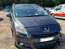 Inny kolor Używany 2012 Peugeot 5008 Minivan | 9999 zł