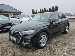 Czarny (metalik) Używany 2021 Audi Q5 Comfort SUV | 129 900 zł (Dość drogi)