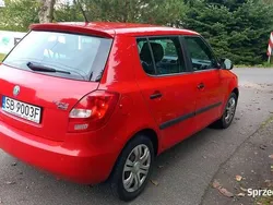 Czerwony Używany 2010 Skoda Fabia Sedan/Limuzyna | 23 500 zł (Uczciwa cena)