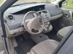 Srebrny Używany 2004 Renault Mégane II Sedan/Limuzyna | 4900 zł (Uczciwa cena)