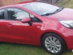 Czerwony Używany 2016 Kia Rio 2 Sedan/Limuzyna | 38 900 zł