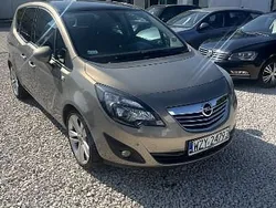 Beżowy Używany 2010 Opel Meriva Minivan | 18 900 zł (Uczciwa cena)