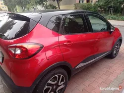 Czerwony Używany 2017 Renault Captur Intens SUV | 47 900 zł (Uczciwa cena)