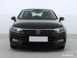 Czarny Używany 2019 VW Passat Sedan/Limuzyna | 68 499 zł (Uczciwa cena)