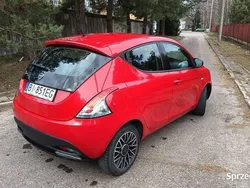 Czerwony Używany 2013 Lancia Ypsilon S Hatchback | 22 900 zł
