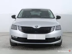 Srebrny Używany 2019 Skoda Octavia Hatchback | 59 999 zł (Uczciwa cena)