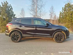 Fioletowy Używany 2016 Nissan Qashqai SUV | 54 300 zł (Uczciwa cena)