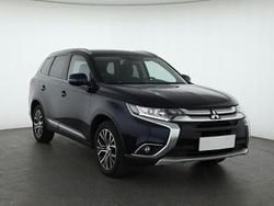 Niebieski Używany 2018 Mitsubishi Outlander SUV | 73 999 zł (Uczciwa cena)