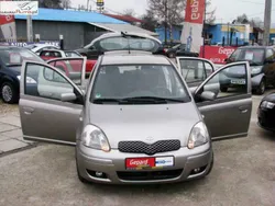 Srebrny (metalik) Używany 2005 Toyota Yaris Hatchback | 13 999 zł (Drogi)