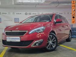 Czerwony (metalik) Używany 2017 Peugeot 308 Kombi | 29 800 zł (Dobra cena)