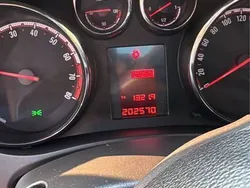 Biały Używany 2012 Opel Meriva Minivan | 25 700 zł (Dość drogi)