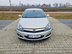 Inny kolor Używany 2008 Opel Astra GTC Coupe | 13 900 zł (Uczciwa cena)