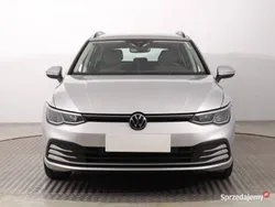 Srebrny Używany 2022 VW Golf VIII Kombi | 77 999 zł (Super Cena)