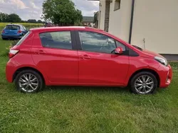 Czerwony Używany 2019 Toyota Yaris Hatchback | 62 700 zł (Dość drogi)