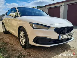 Biały Używany 2021 Seat Leon Hatchback | 69 900 zł (Uczciwa cena)