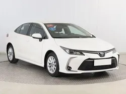 Biały Używany 2022 Toyota Corolla Sedan/Limuzyna | 71 999 zł (Uczciwa cena)