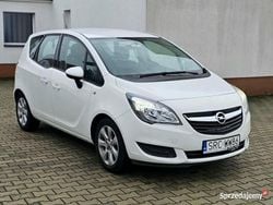 Biały Używany 2016 Opel Meriva Minivan | 32 000 zł (Uczciwa cena)