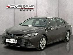 Brązowobeżowy Używany 2019 Toyota Camry Comfort Sedan/Limuzyna | 69 900 zł (Uczciwa cena)