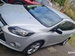 Srebrny Używany 2014 Ford Focus Kombi | 19 900 zł (Dobra cena)