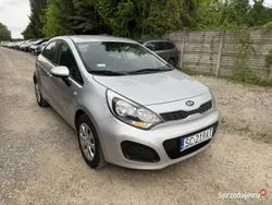 Srebrny Używany 2015 Kia Rio 2 Hatchback | 19 900 zł (Super Cena)