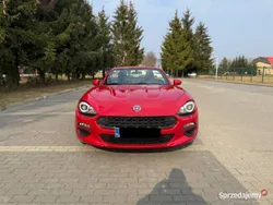 Czerwony Używany 2016 Fiat 124 Spider Kabriolet | 63 000 zł