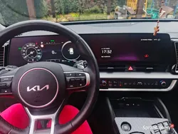 Srebrny Używany 2024 Kia Sportage 2 SUV | 198 000 zł